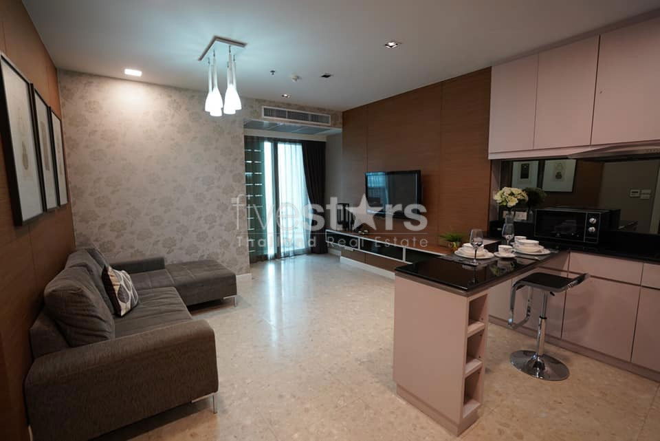 2 bedrooms condo for sale close to BTS Ekamai 1222950878