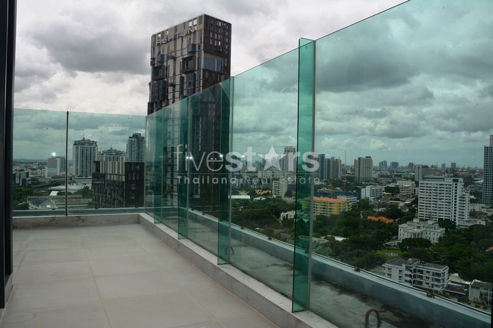 Modern 2 bedrooms high floor for rent near BTS Thonglor 3024306519