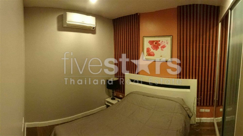 3-bedroom high floor condo close to BTS Pra Khanong 1464869041