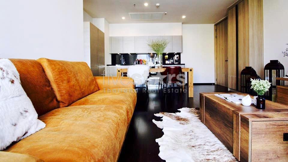 Modern condo 2 bedrooms for sale close to BTS Phromphong 2970376146