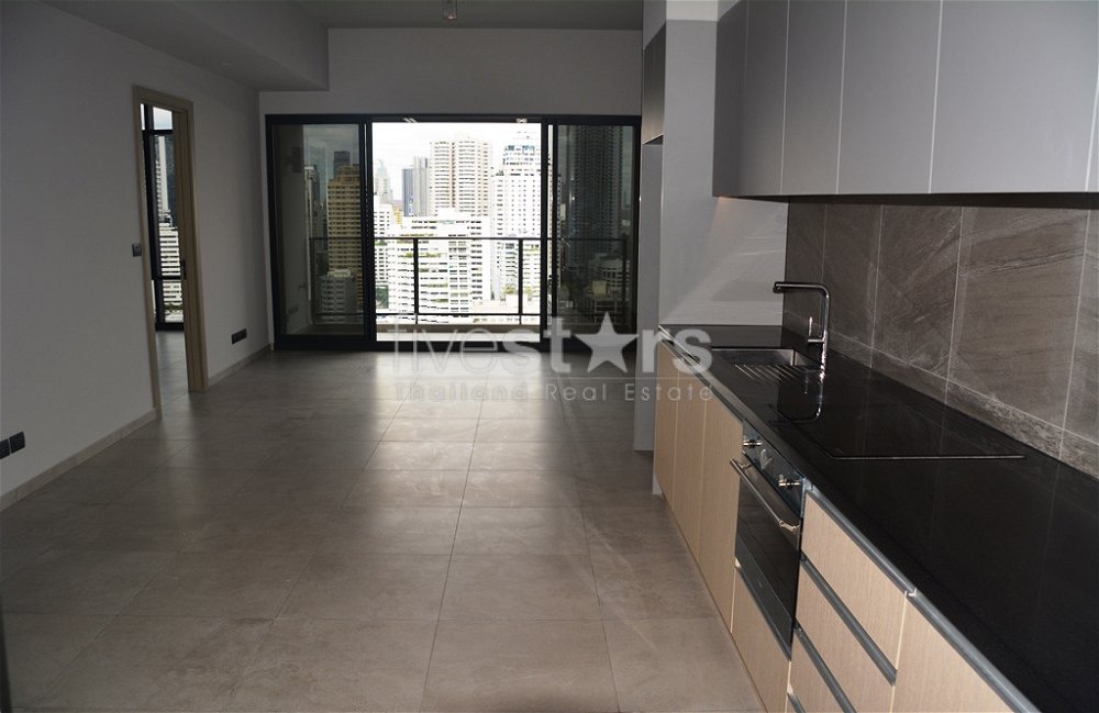 2-bedroom modern high floor condo in Asoke 2966306277
