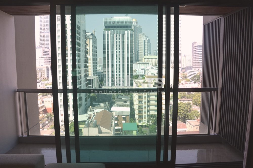 2-bedroom modern condo for sale close to BTS Chong Nonsi 3365057504