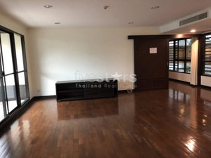 3 bedroom spacious condo for sale on Sathorn 121687617