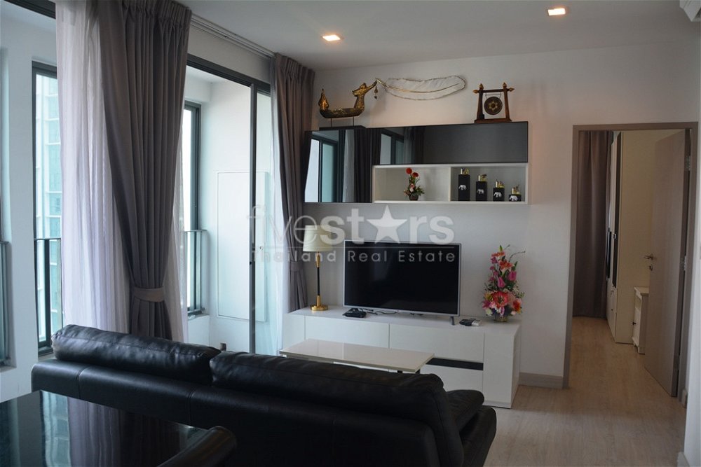 2-bedroom modern condo 200m from BTS Onnut 875908457