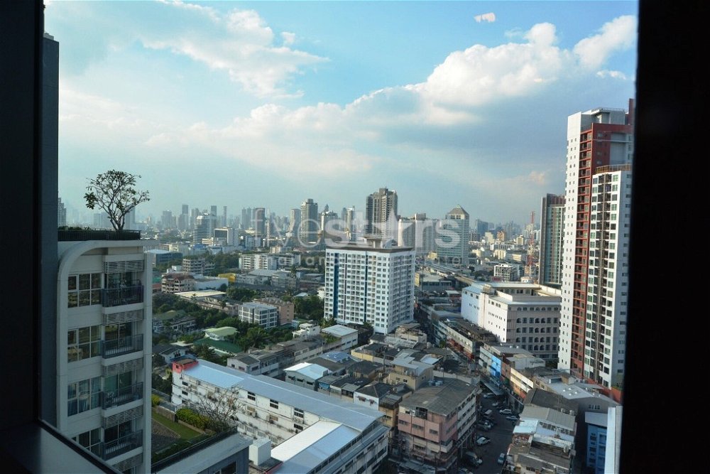 1 bedroom condo for sale with tenant near BTS Phrakhanong 361718356