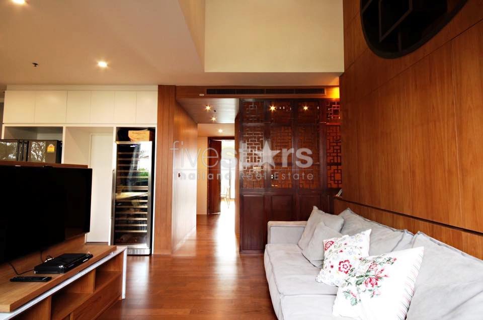 Duplex 2 bedrooms condo for sale close to BTS Thonglor 3829190115