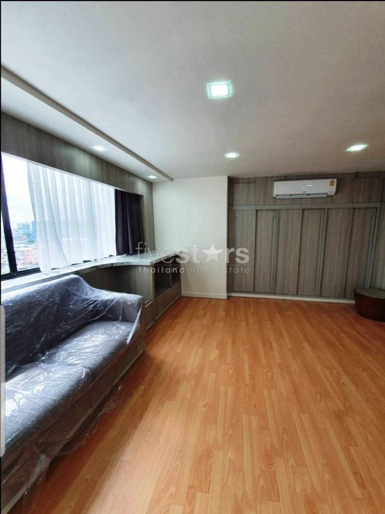 Newly renovated 3 bedrooms for sale in Phromphong 1680780568