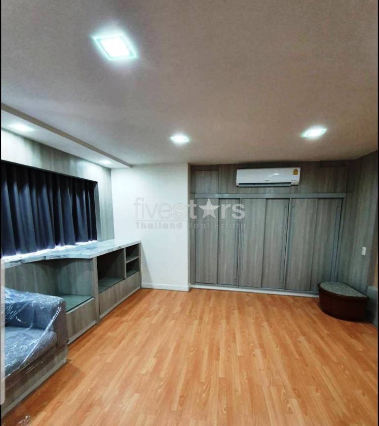 Newly renovated 3 bedrooms for sale in Phromphong 1680780568