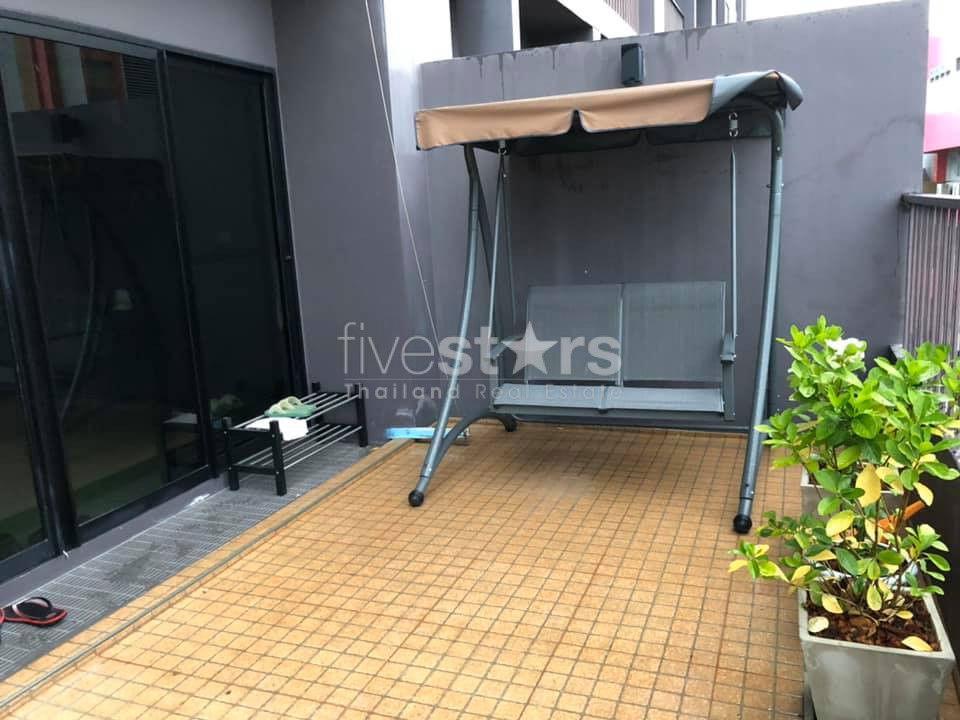 Spacious 1 bedroom condo for sale close to Ekamai BTS Station 3671442844