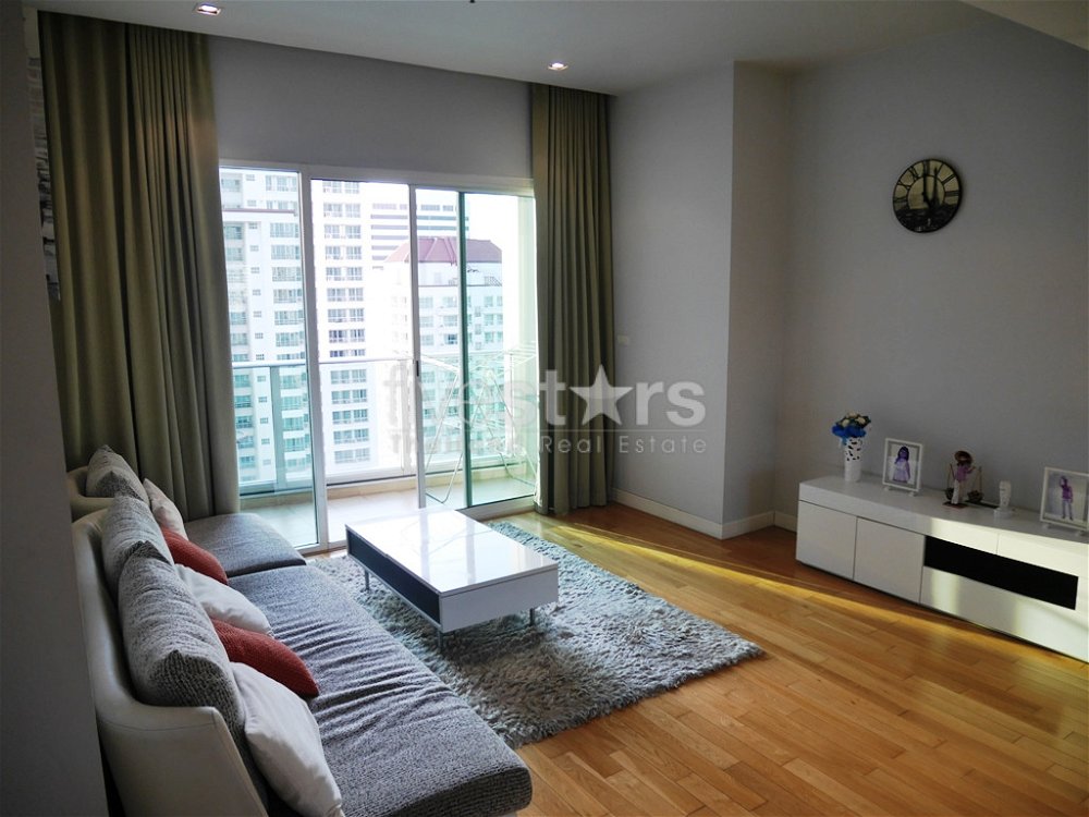 Apartment for sale in Bangkok, Thailand 3892584243