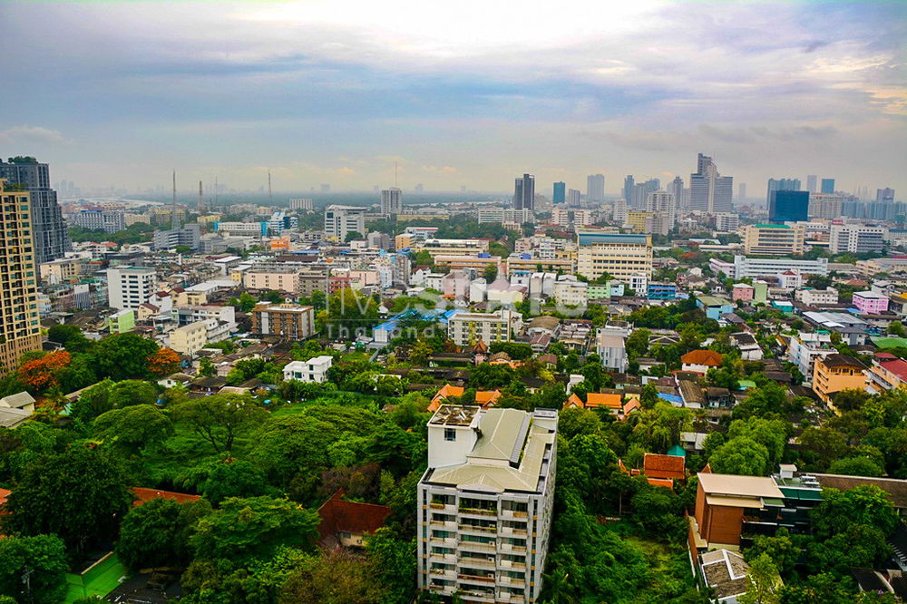 3-bedroom condo with large private terrace for sale in Sathorn 1678693725