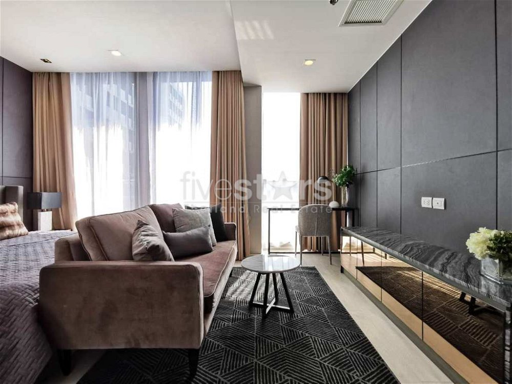 Modern Contemporary 1 bedroom for sale close to BTS Ploenchit 1327728286