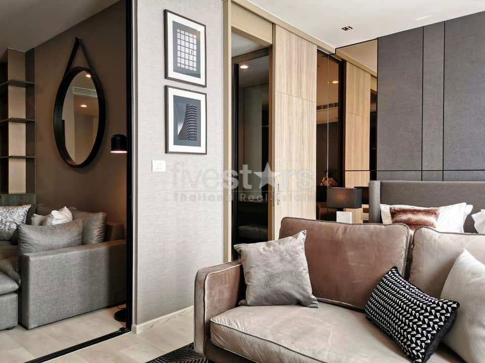 Modern Contemporary 1 bedroom for sale close to BTS Ploenchit 1327728286