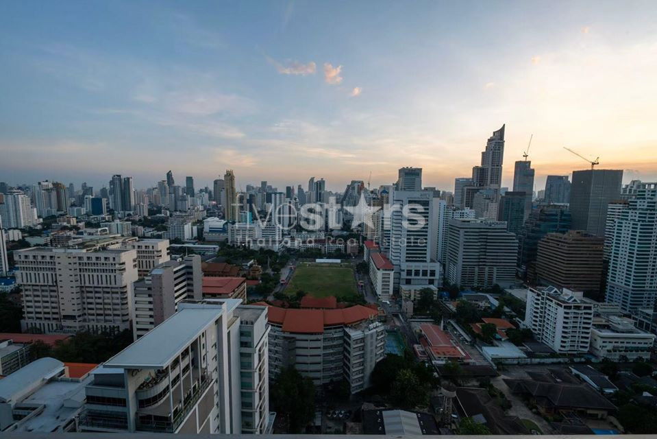 2 bedrooms condo for sale in Asoke 1495356890