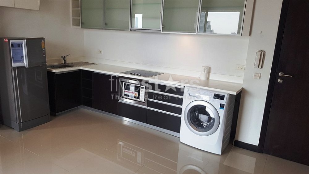 2 bedrooms condo for sale in soi Yennakart Sathorn area 722280204