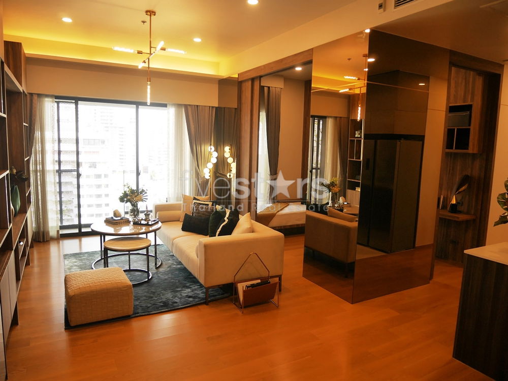 3-bedroom modern condo in Phromphong area 3525607294