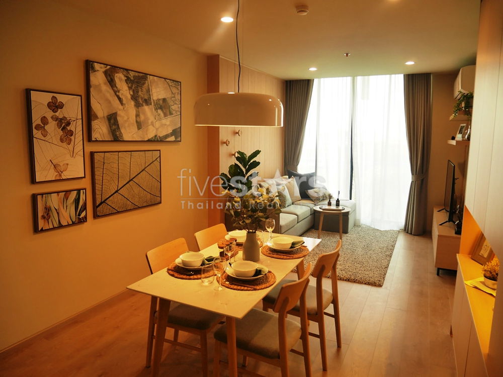 2-bedroom new condo a mere 600m from BTS Asoke! 2459677585