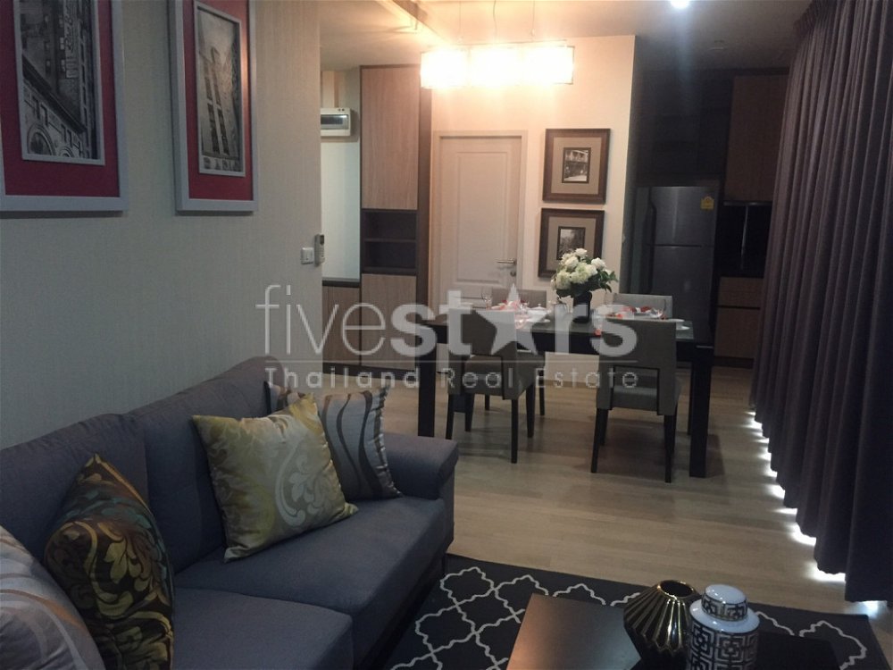 Modern 2 bedrooms condo for sale in Sukhumvit near BTS Phromphong 3386643677