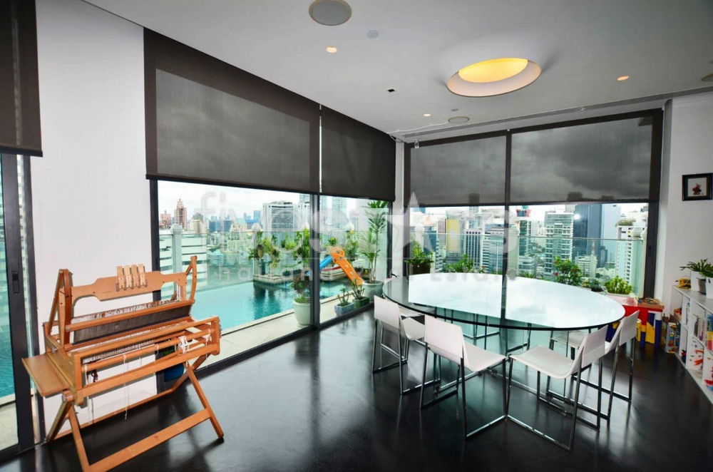 3 bedroom private pool condo for sale on Phrom Phong 3147051726