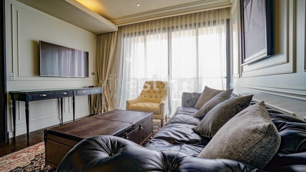 Penthouse 3 bedrooms condo for sale near BTS Phrom Phong 1100767849