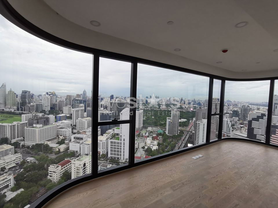 Modern 2 bedrooms condo for sale near MRT Silom 1079904350