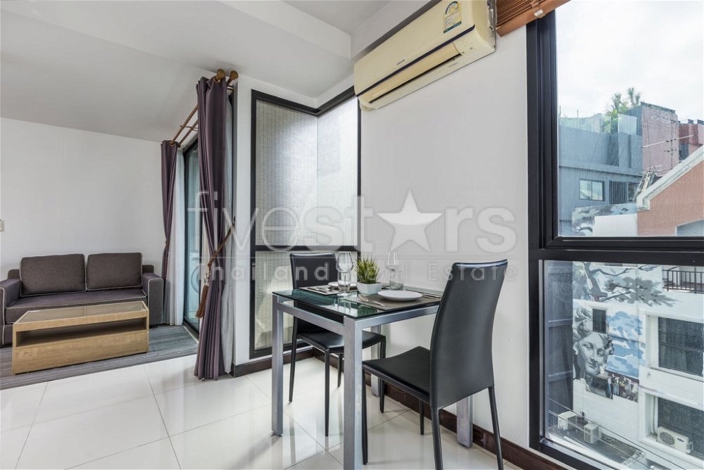1-bedroom modern condo unit in trendy Thonglor area 3363443247