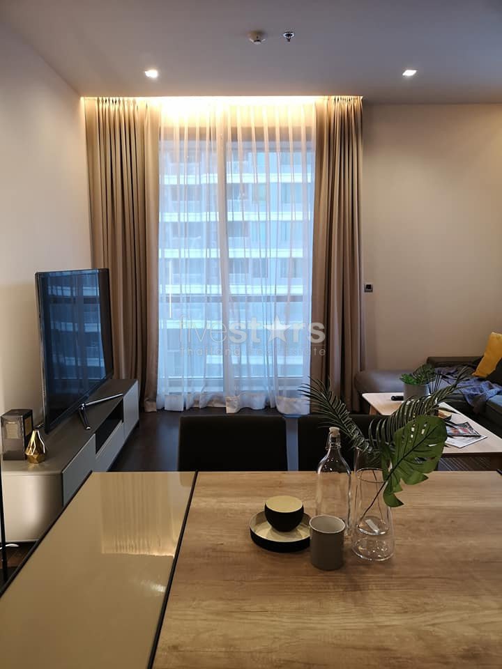 Modern 2 bedrooms condo for sale near BTS Phromphong 317570991