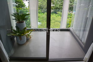 3-bedroom modern spacious condo in Phromphong area 3465114724