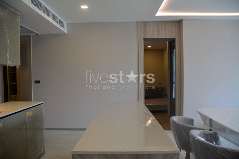 3-bedroom modern condo in cozy low rise residence 3801426907