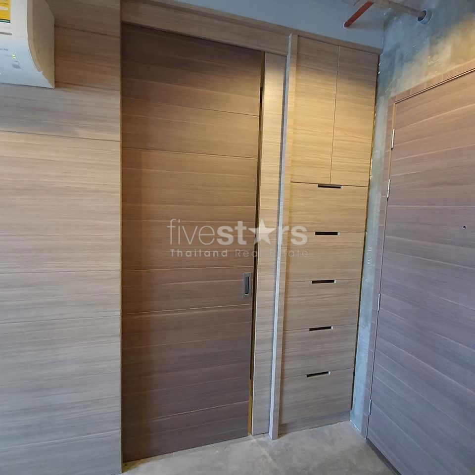 Modern 1-bedroom condo close to BTS Pra Khanong 3470113793