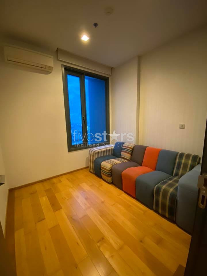 Duplex 2 bedroom for sale in Thonglor 1235884259