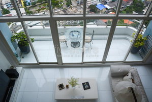 4-bedroom river view penthouse with large rooftop terrace 3769836133