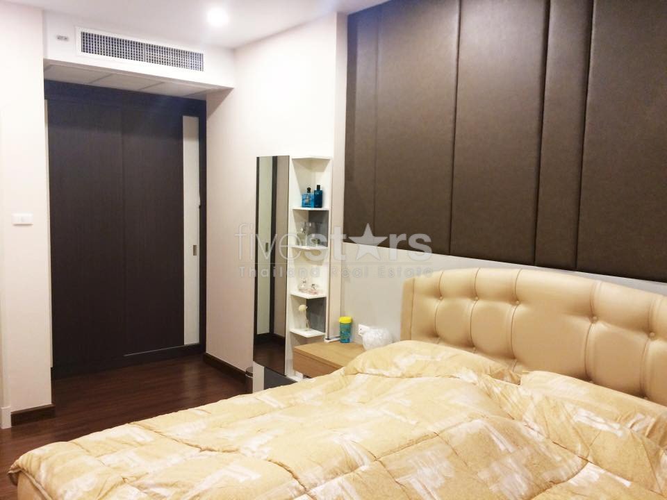 1-bedroom modern condo for sale in Sathorn 2858336552