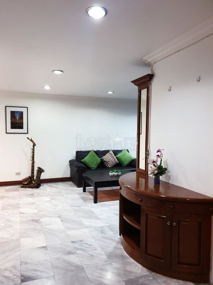 3 bedrooms condo for sale in Phrompong 757163466