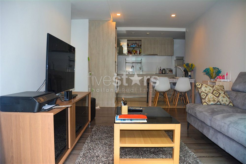 2-bedroom modern condo close to BTS Punnawithi 3455356116