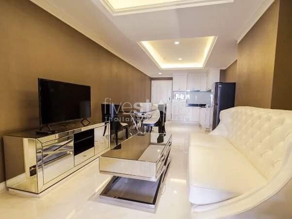 Spacious condo 1 bedroom for sale in Silom 431093906