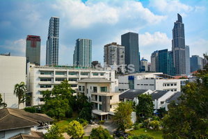 Spacious 3-bedroom condo for sale in Asok area 3918898307
