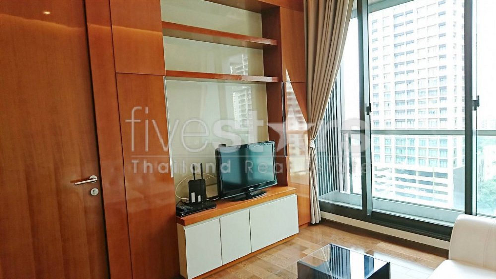 1-bedroom condo for sale on Phrom Phong 1348452475