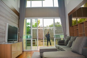 Spacious 3-bedroom duplex condo for sale in Phromphong 3908845159