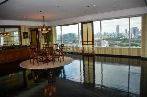 3-bedroom spacious condo for sale in Phromphong area 1782014605