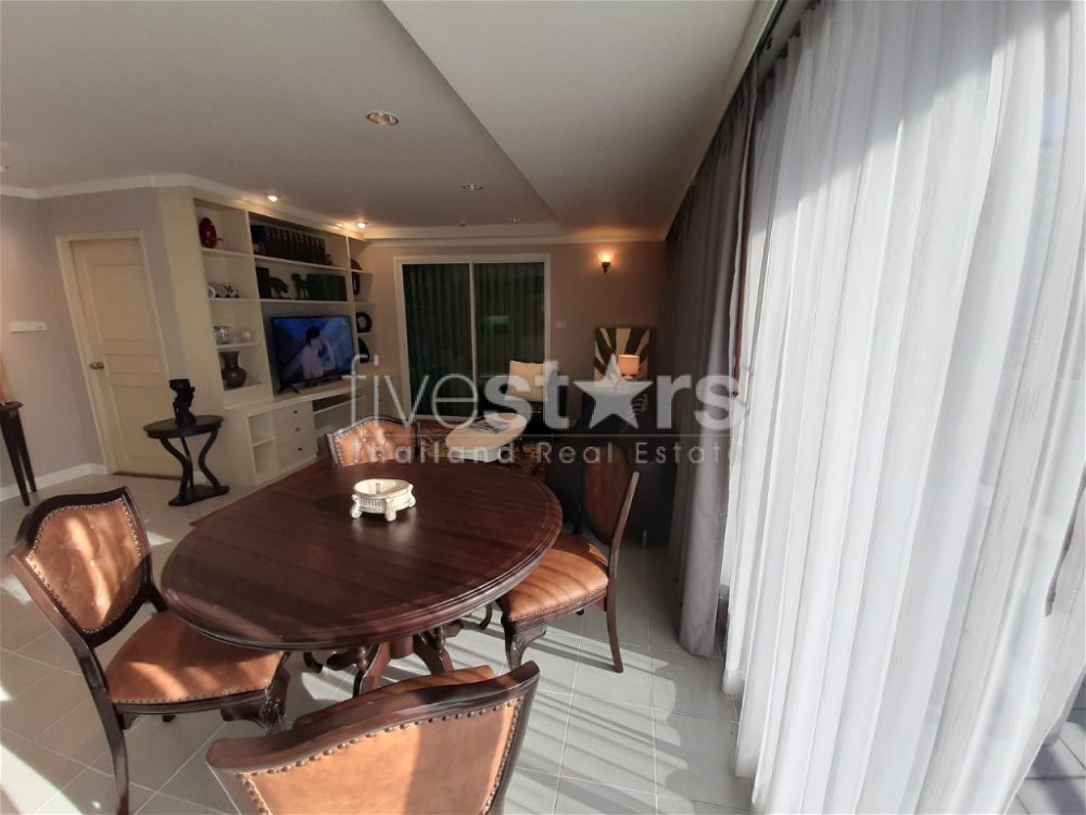 2 bedroom condo for sale on Phrom Phong 1047078852