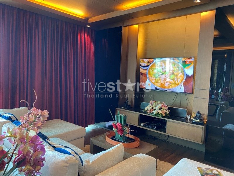 3 bedroom condo for sale view Chao Phraya River 1648575633