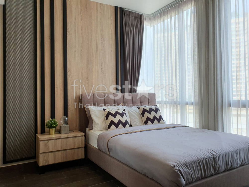 2 bedroom condo for sale close to Ekamai BTS station 27655585