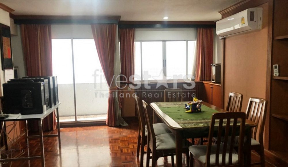 2-bedroom spacious condo for sale close to Sala Daeng BTS Stations 3230164756