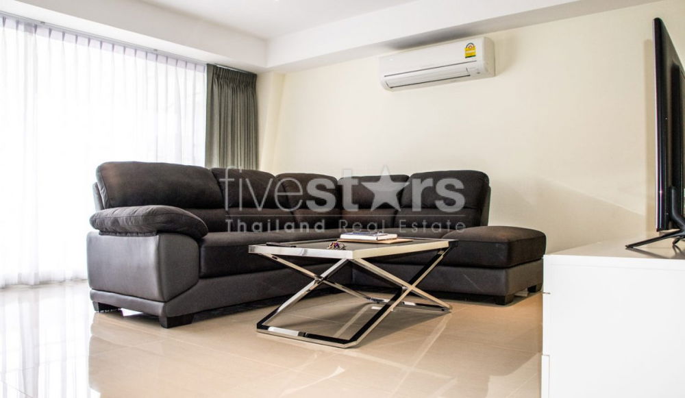 1-bedroom spacious condo for sale on Silom 933050233