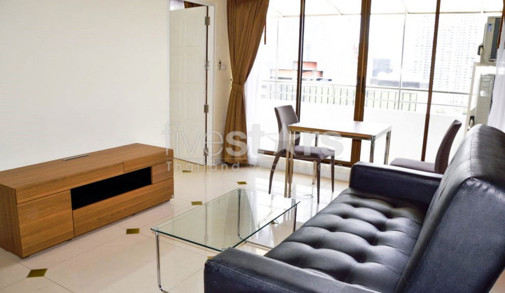 2-bedroom condo for sale on Silom 481322170