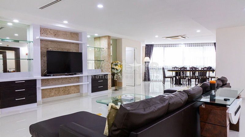 Newly renovated 3-bedroom condo for sale on Phrom Phong 4072539542