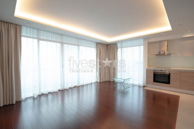 2 bedroom spacious for sale on Phahonyothin 2065312070