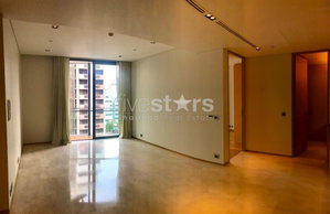 2-bedroom modern condo for sale close to Lumpini Park 3921863676