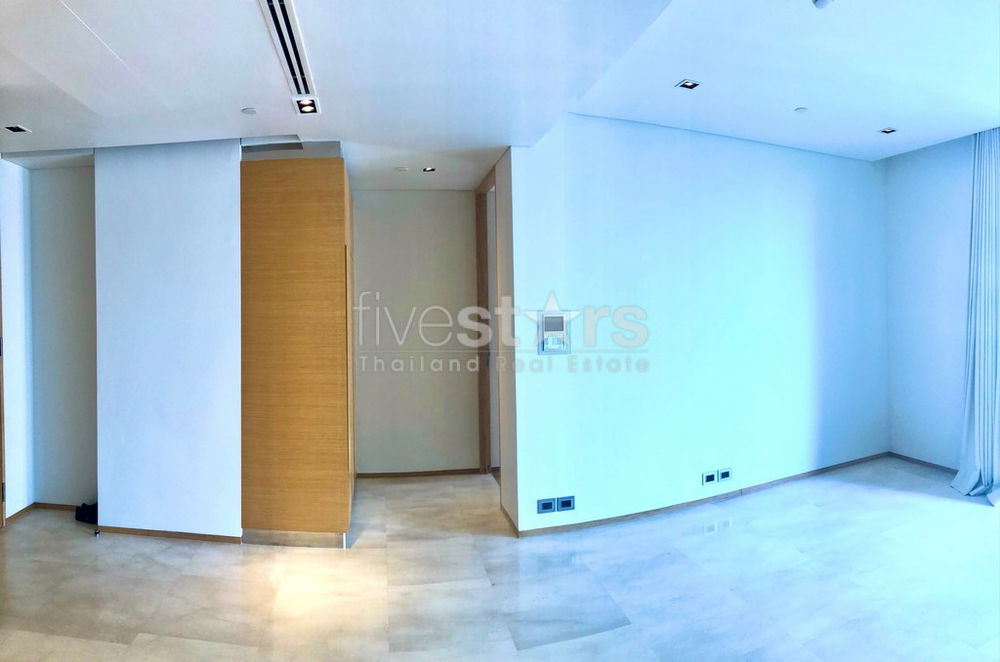 2-bedroom modern condo for sale close to Lumpini Park 4253145024